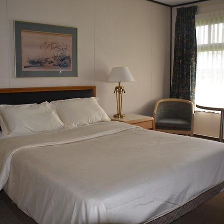 Kc'S Country Inn Vars Extérieur photo
